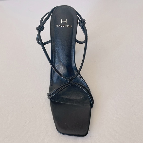 NWOT H by HALSTON PICASSO BLACK STRAPPY SQUARE TOE SPOOL HEELS SANDALS 8.5M - Picture 3 of 12